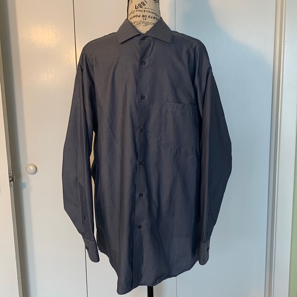 Calvin Klein (L) - Picture 2 of 12